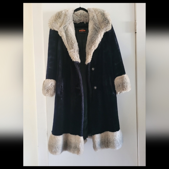 Jackets & Blazers - Vintage Borg Fake Fur Jacket